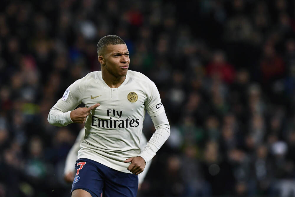 贝尔戈米：国米依靠实力取胜，那不勒斯比上赛季更强是夺冠热门